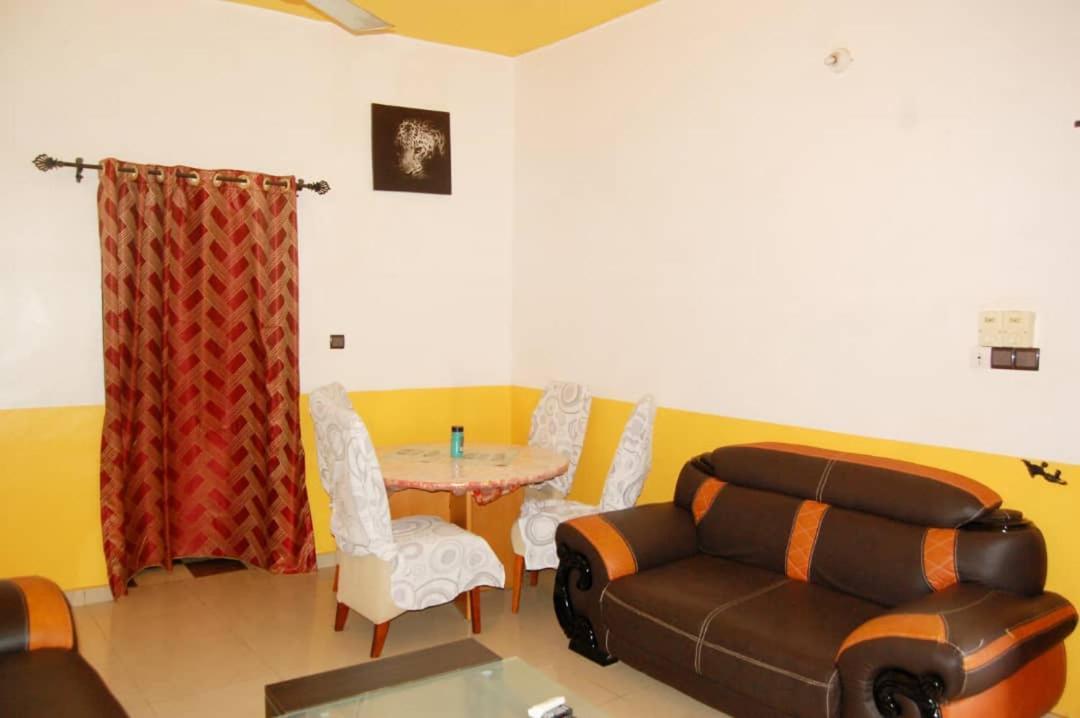 Residences Aske Abomey-Calavi Экстерьер фото